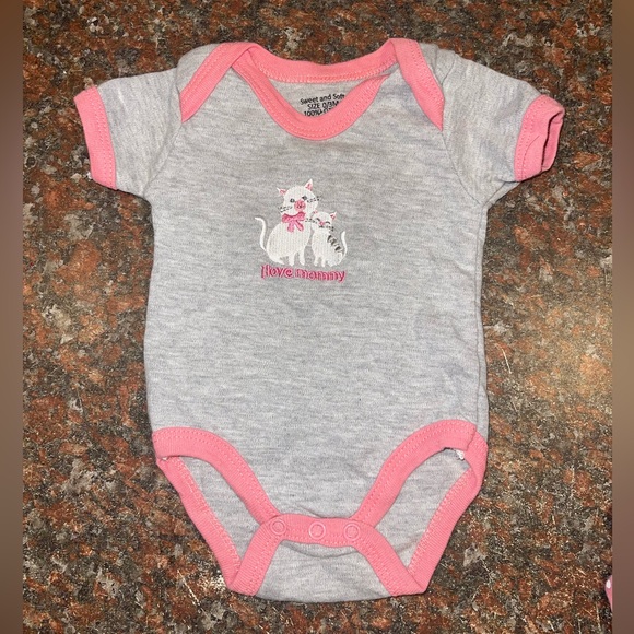 Babygirl kitty outfit - Picture 3 of 6